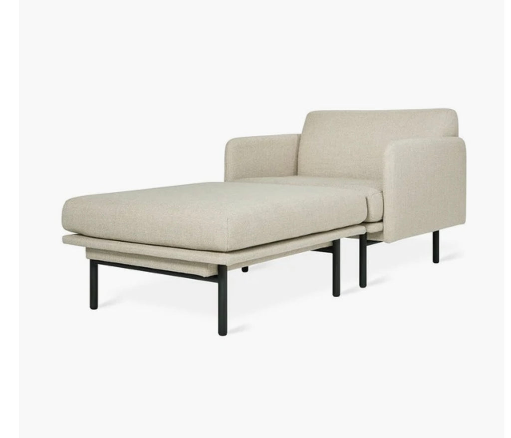 Foundry Chaise